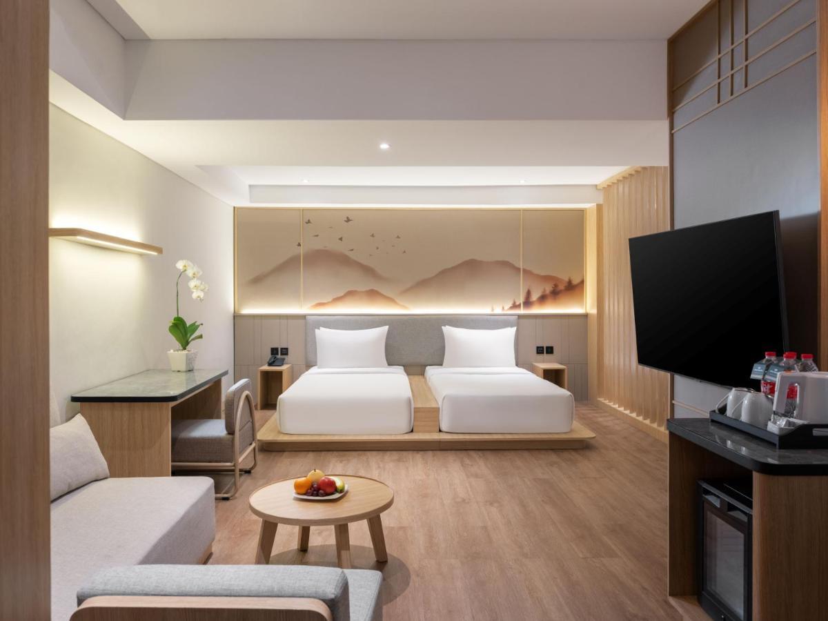Hotel Santika Pasirkaliki Bandung Exterior photo